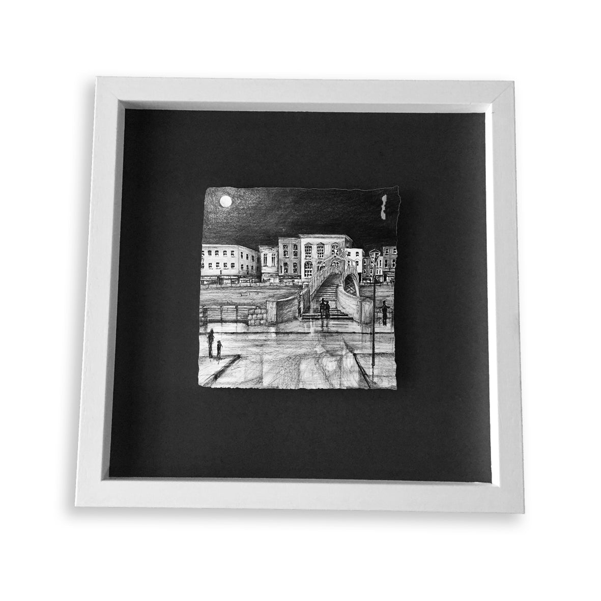 Ha’Penny Bridge at Night